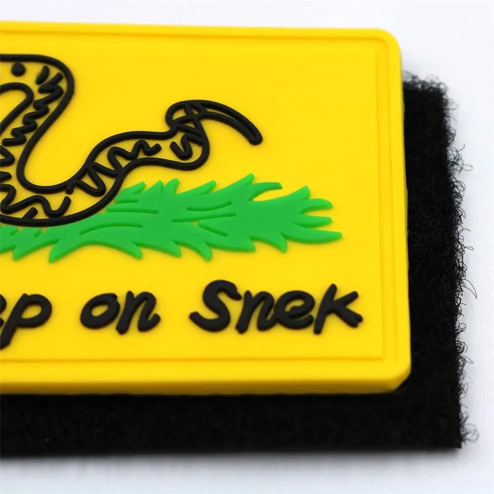 No Step on Snek bordado PVC parche brazalete insignia militar apliques de costura adorno parches decorativos tácticos - imagen 5