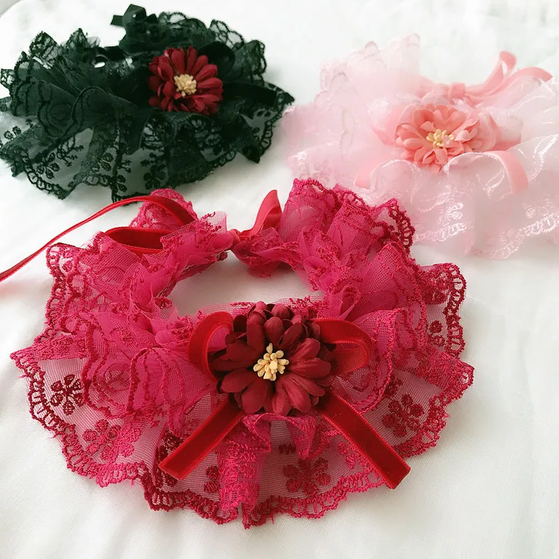 Accesorios mascotas elegante - Detalle flores bordadas