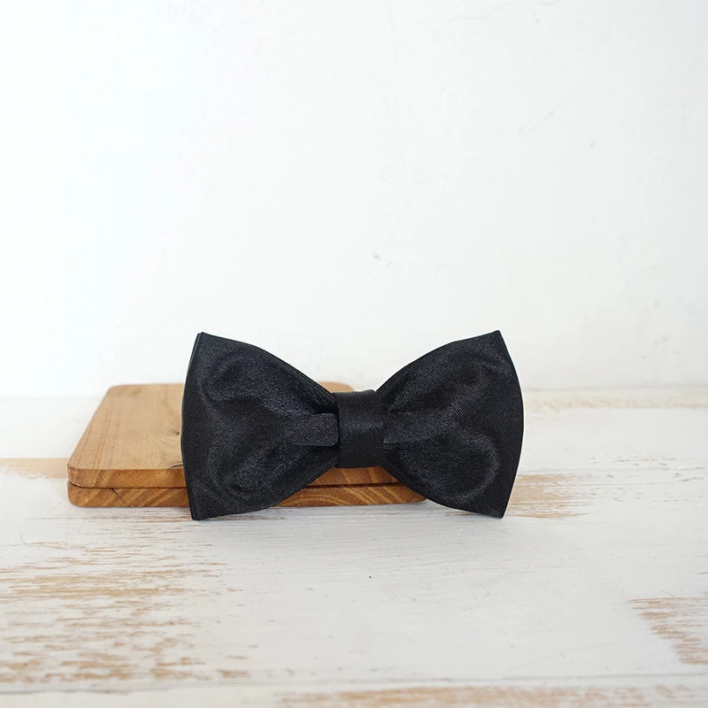 Shinny-pajarita de terciopelo negro para perro, accesorio para Collar para mascotas, suministros para cachorros y gatos, herramientas de aseo para perros, pajaritas decorativas desmontables