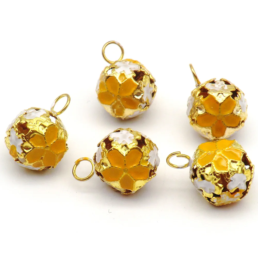 Cascabel colgante de 14mm para Collar de Mascota, accesorio de decoración para fiesta, campanas de Color caramelo, juguete para mascota, 100 piezas, venta al por mayor - imagen 4