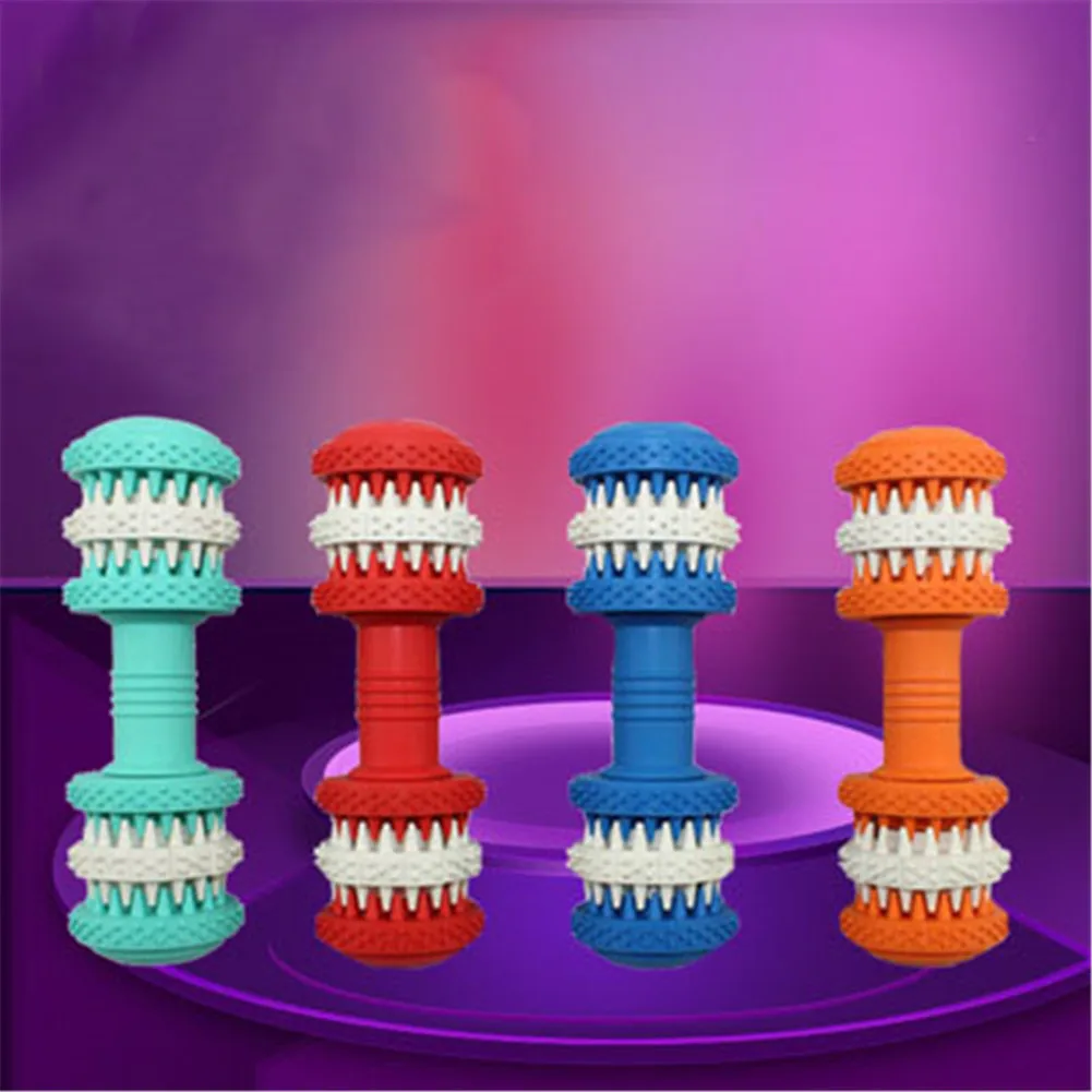 Una fila de cepillos de dientes con mangos de diferentes colores