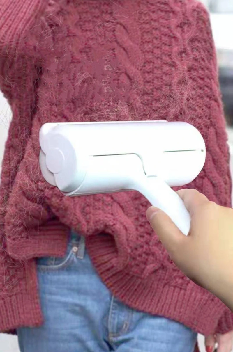 Rodillo Eliminador Pelo Mascotas - uso en alfombra