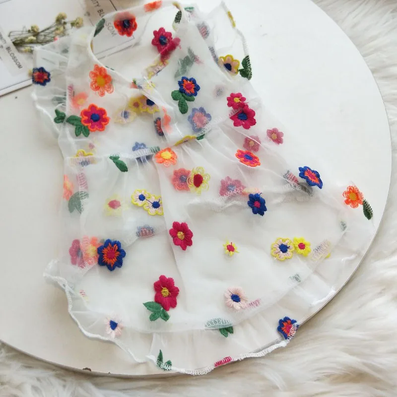Vestido Floral transparente para perro, vestidos blancos de fiesta con mangas voladoras para Chihuahua pequeña, Bulldog Francés, cachorro, gatito, falda, ropa - imagen 2