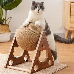Árbol rascador para gatos con plataformas y pelota en Rueda