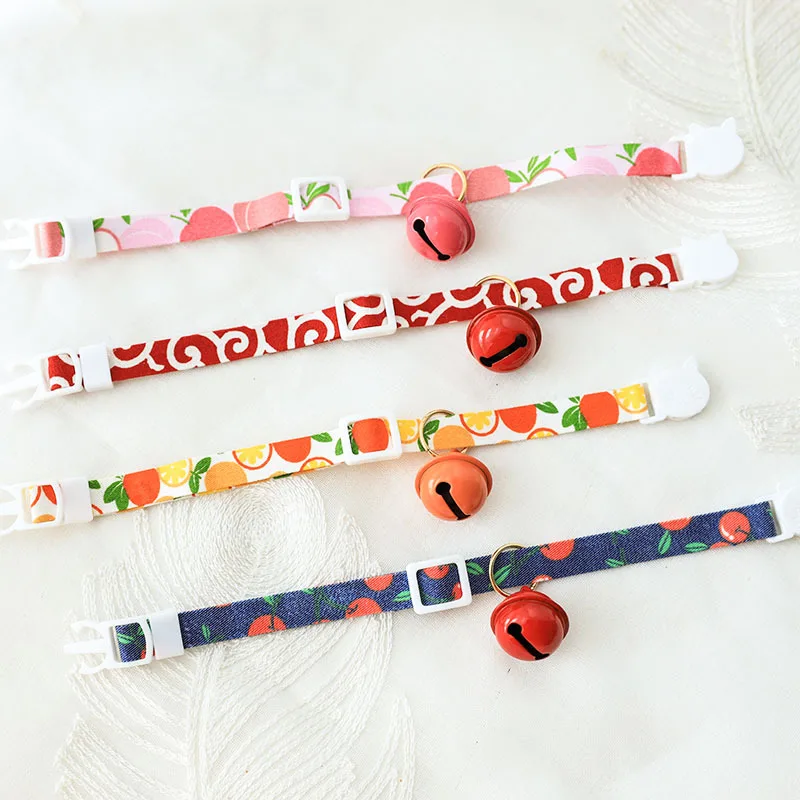 Collar con hebilla de seguridad para perros y gatos, colgante con patrón de cielo estrellado, onda ajustable, accesorios para mascotas - imagen 4