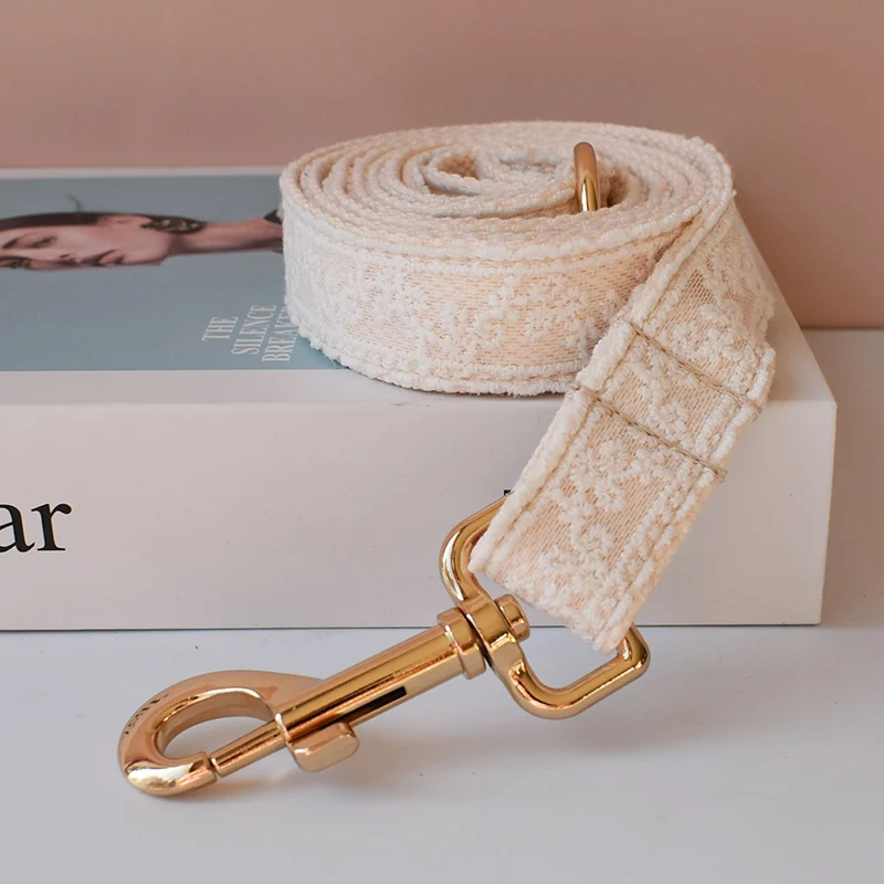 Collar de encaje grabado gratis para perro, conjunto de correa para mascota mediana y grande, accesorios de boda para perro femenino - imagen 2