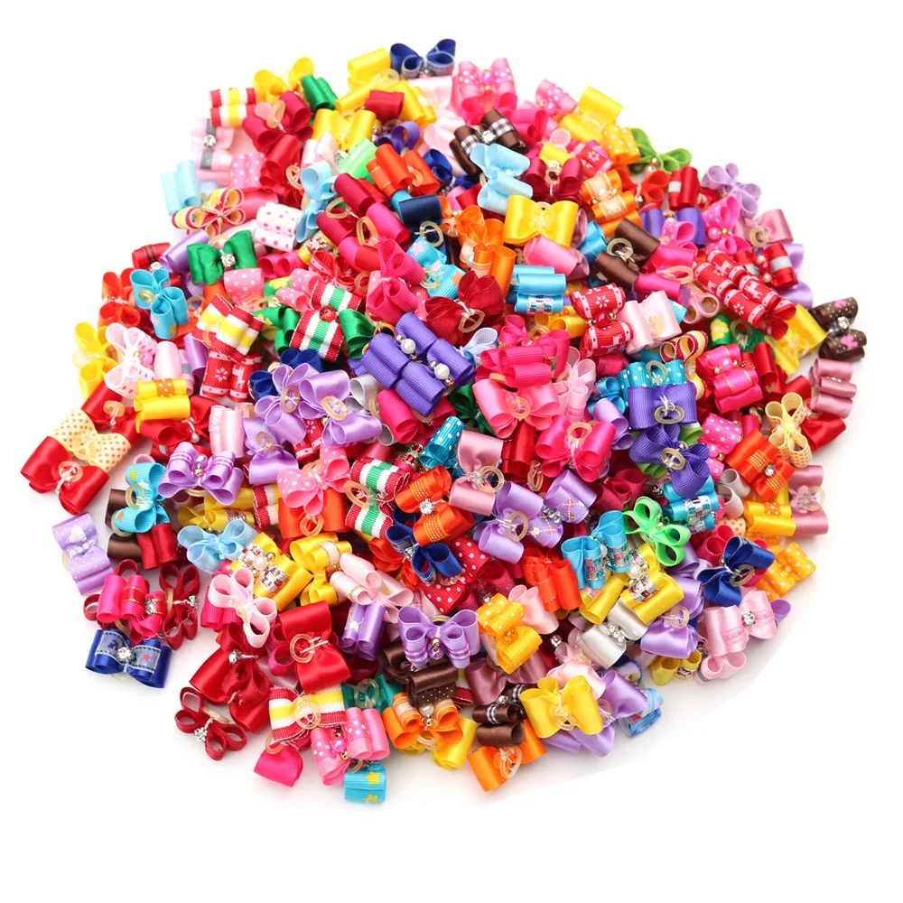 ¡Caliente! 200 Uds. Lazos de pelo de perro con perlas, bandas de goma, lazos de Robbon, lazo de diamante para el cuidado del pelo de perro, productos de accesorios para el cuidado