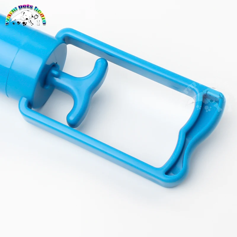 El resucitador del aspirador del gatito del cachorrinho de una soplo estimula el equipo veterinario del primer aliento - imagen 4