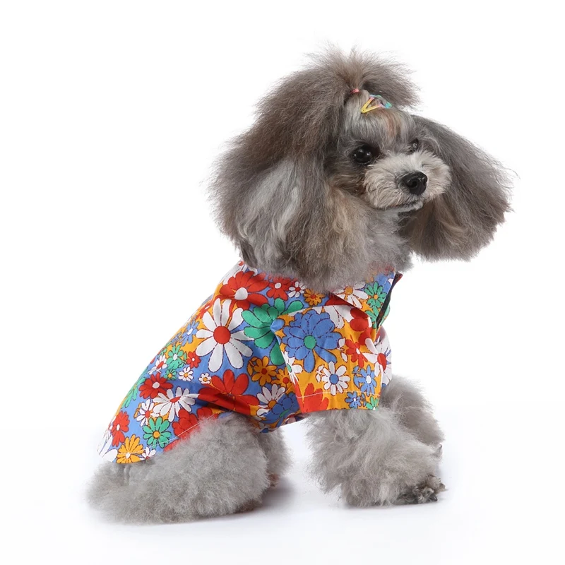 Camisa hawaiana para perros doblada mostrando interior