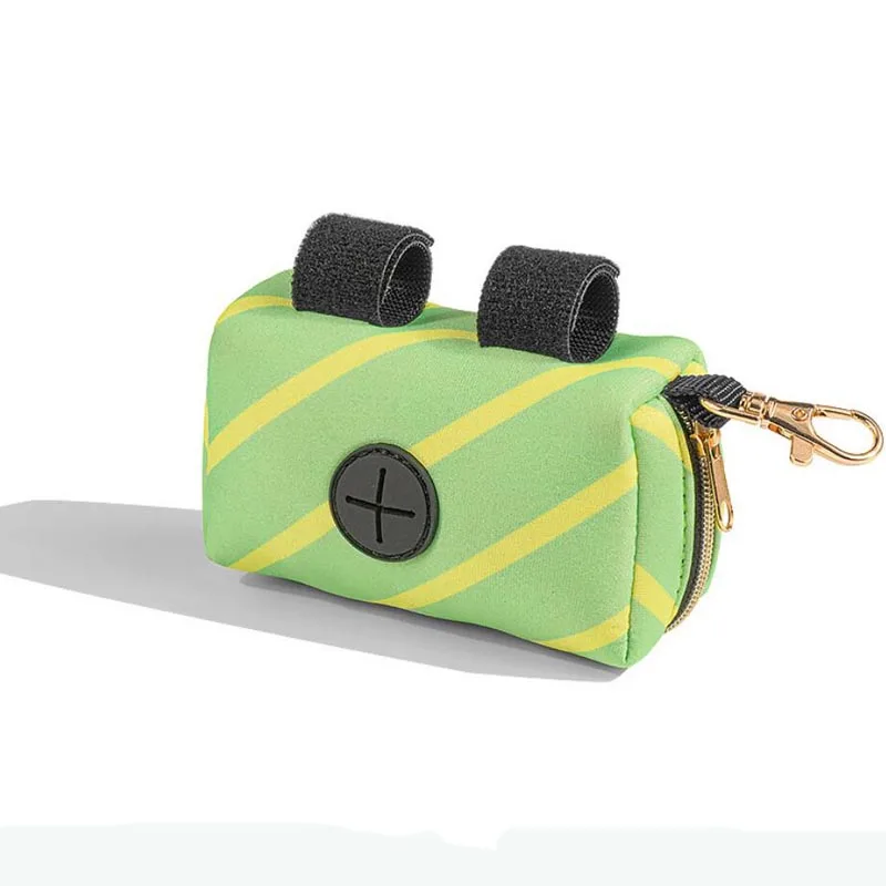 Dispensador portátil de bolsas de basura para perros, soporte para bolsas de basura para mascotas, accesorios de correa para caminar al aire libre, suministros para mascotas, verde, morado, rojo y azul