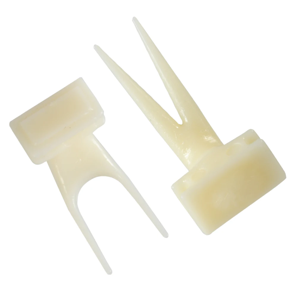 Tenedor de fruta para loros y pájaros, soporte de plástico para comida, alimentación en jaula para hámster, rata, 2 tamaños S/L, alimentador conveniente, 1 Uds. - imagen 5