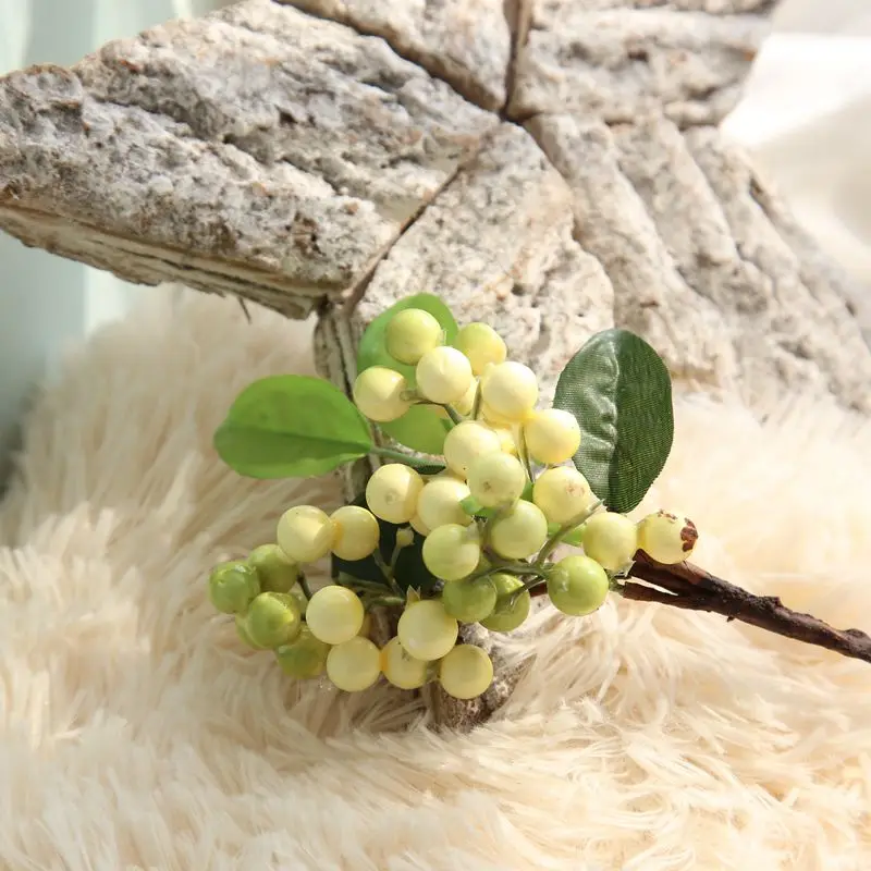 Ramo de bayas artificiales decorativas para Navidad y fiestas - imagen 4