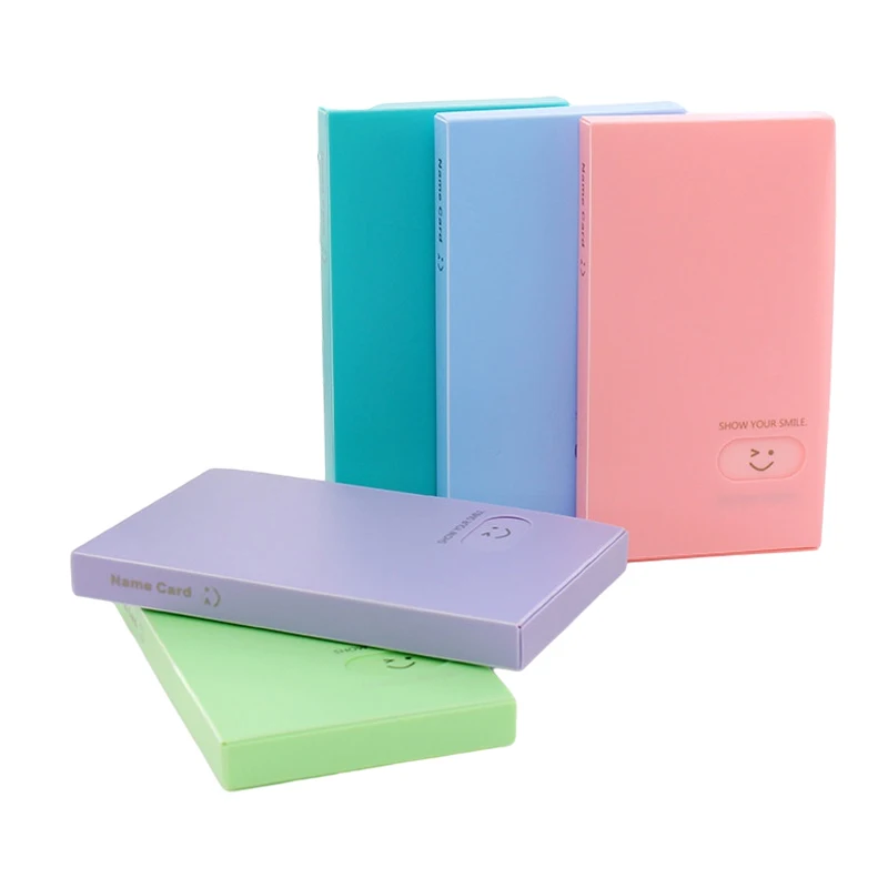 Álbum cerrado mostrando su diseño compacto