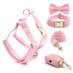 Arnés y correa para perro – collar ajustable con pajarita rosa