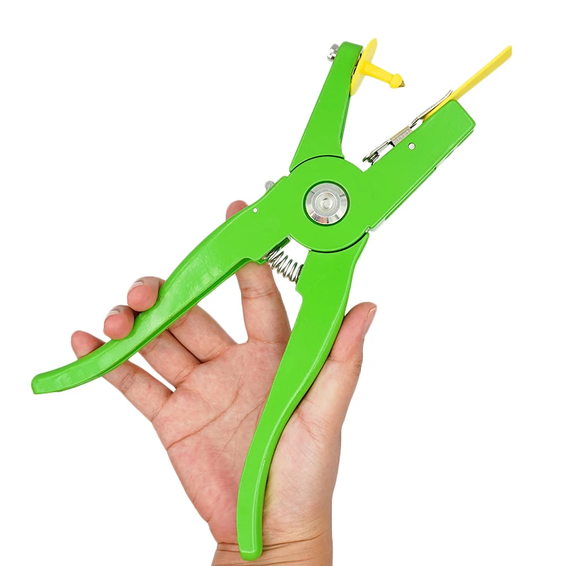 Etiquetador de oreja para ovejas y cabras con aplicador - imagen 2
