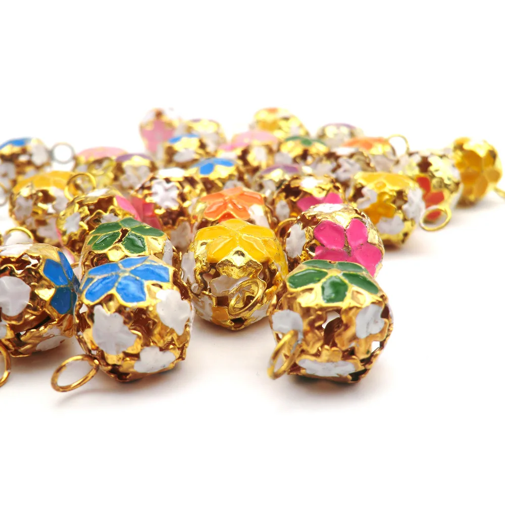 Cascabel colgante de 14mm para Collar de Mascota, accesorio de decoración para fiesta, campanas de Color caramelo, juguete para mascota, 100 piezas, venta al por mayor - imagen 2