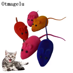 Juguetes chirriantes con plumas suaves para gatos y perros domesticos