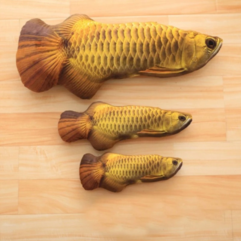 Peluche mascotas - Gato modelo usando juguete