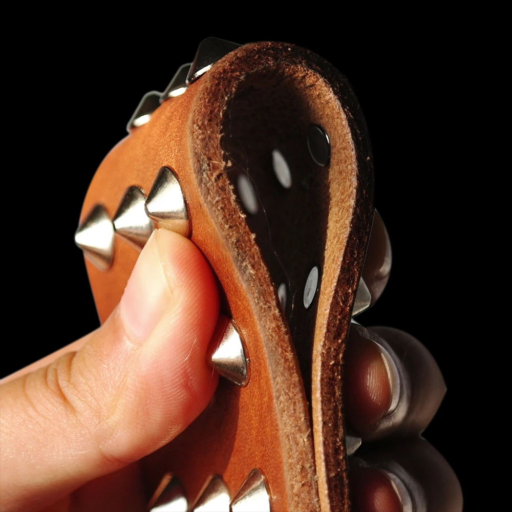 Collar de cuero con pinchos ajustables para perro Pug, Collar para mascotas, perros pequeños, medianos y grandes, negro, marrón, toro - imagen 4