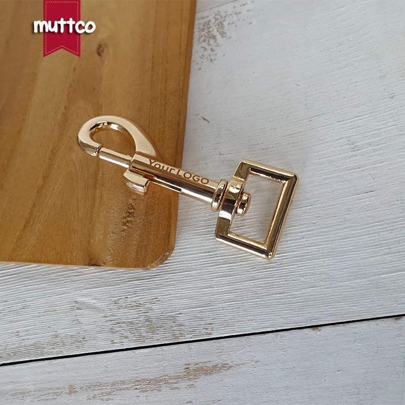 10 unids/lote hebilla grabada, ofrecemos servicio de grabado láser logotipo personalizado 20mm gancho de clip para perro 4 colores