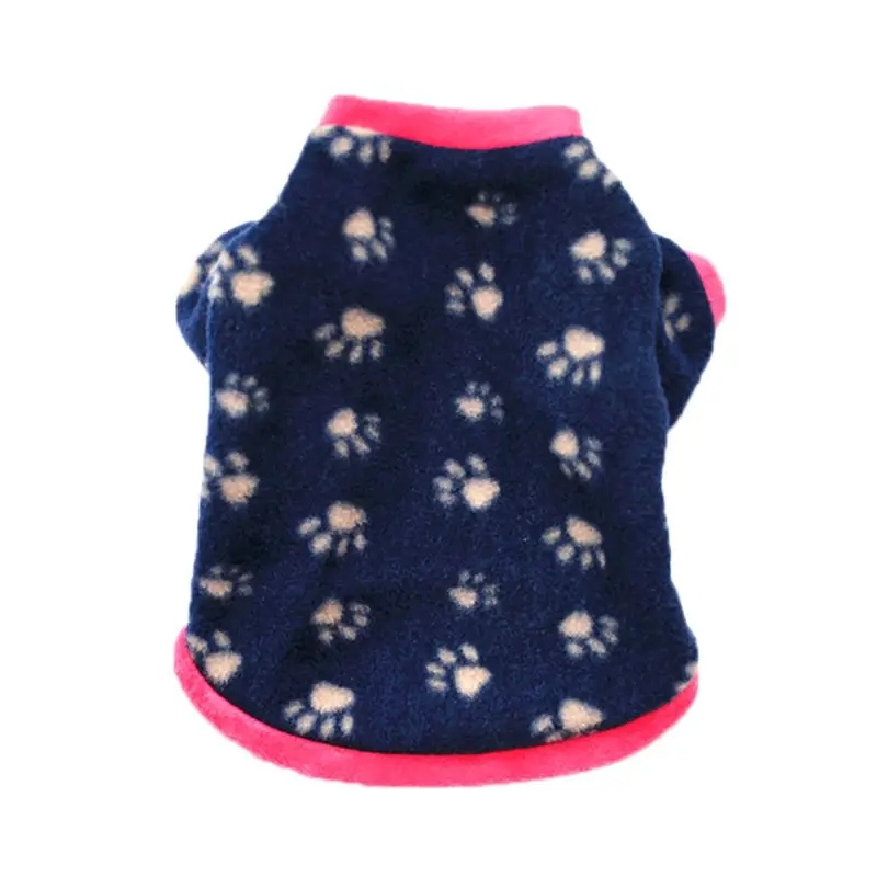 Jersey de lana PANDADA con calavera en diferentes tallas colocadas sobre una mesa