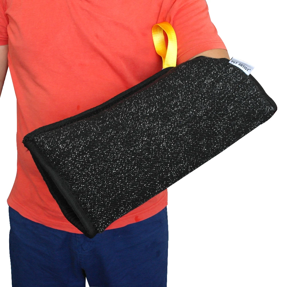 Detalle del interior acolchado de la manga para proteger el brazo