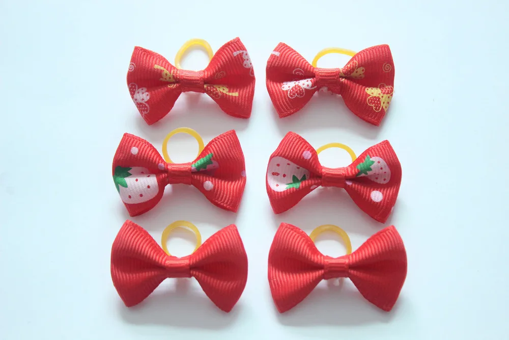 Lazos de diferentes estilos en una bandeja