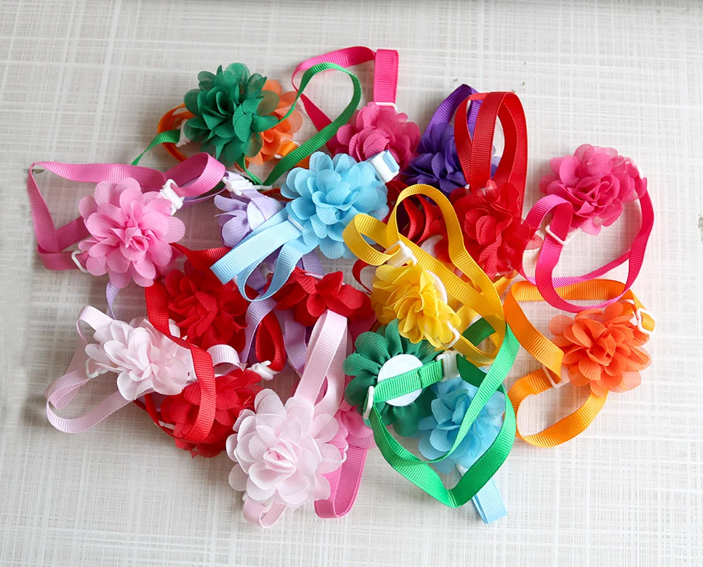 Pajarita ajustable para perros pequeños, lazo de gasa con flores, accesorios para mascotas, productos de aseo, 50 unidades - imagen 4