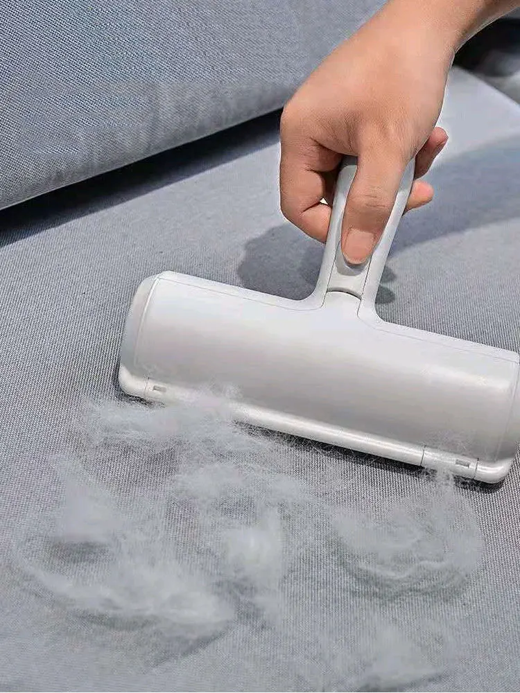 Rodillo Eliminador Pelo Mascotas - uso en ropa