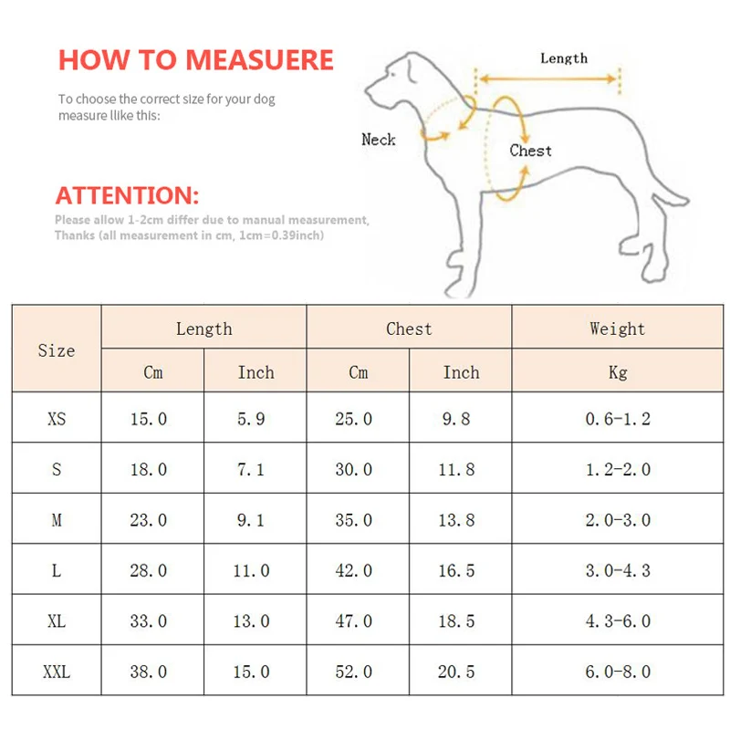 Varios suéteres con capucha para perros colgados en diferentes colores