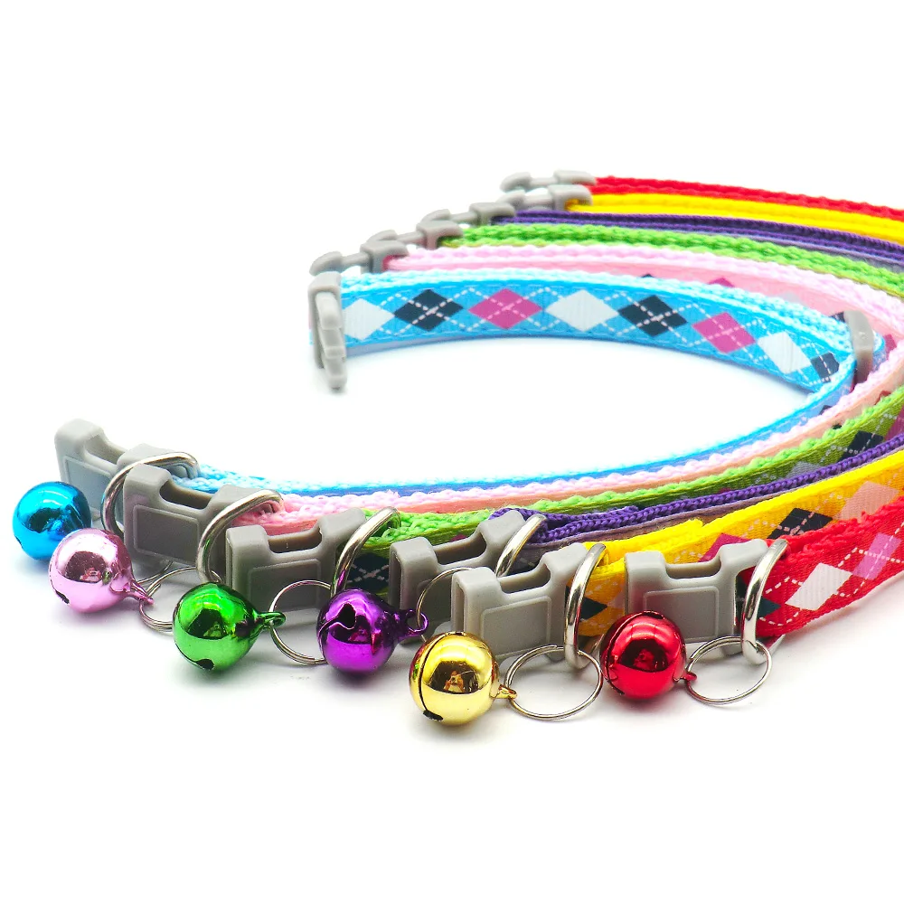 Venta al por mayor, 100 unidades, Collar con estampado de entramado de diamantes, anillo con cuello de campana, suministros de identificación de animales encantadores para cachorros y gatos, accesorios para perros - imagen 3