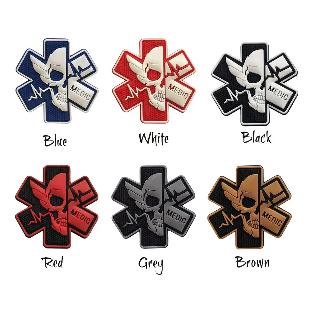 Parche de PVC con calavera, insignia con emblema, equipo médico, alas militares de primeros auxilios con gancho para ropa, mochila, parches tácticos - imagen 2