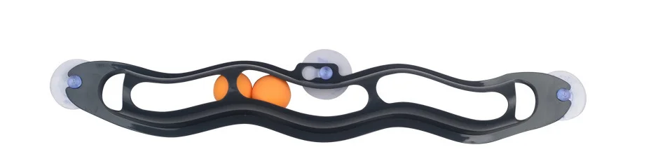 Entrenamiento felino - Gato jugando con bola móvil