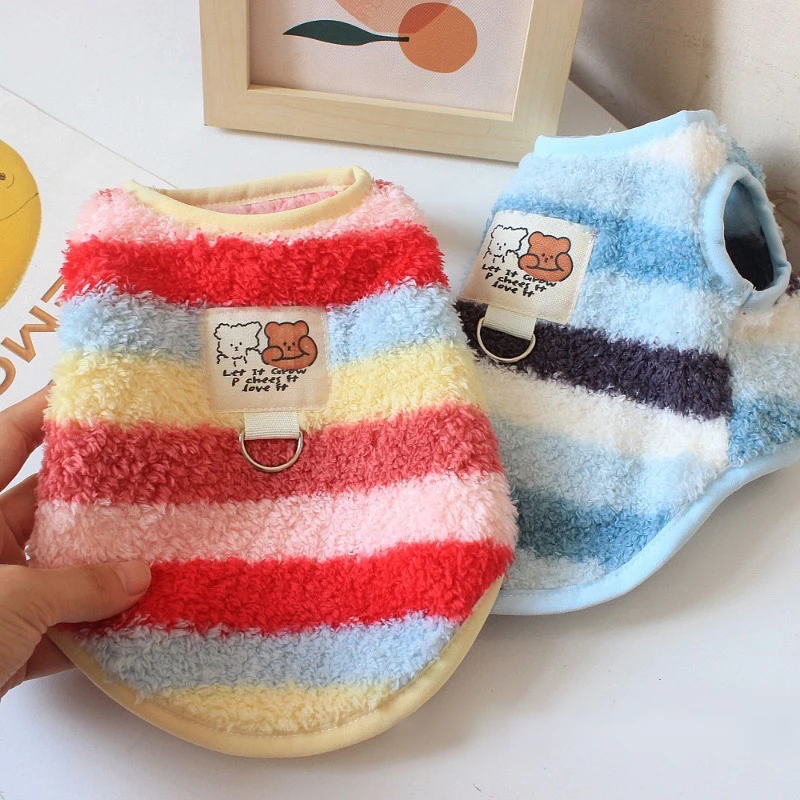 Chaleco de invierno esponjoso a rayas para Bulldog Francés, Chihuahua, ropa de gato de Color arcoíris, monos bonitos de retales de oso para mascotas