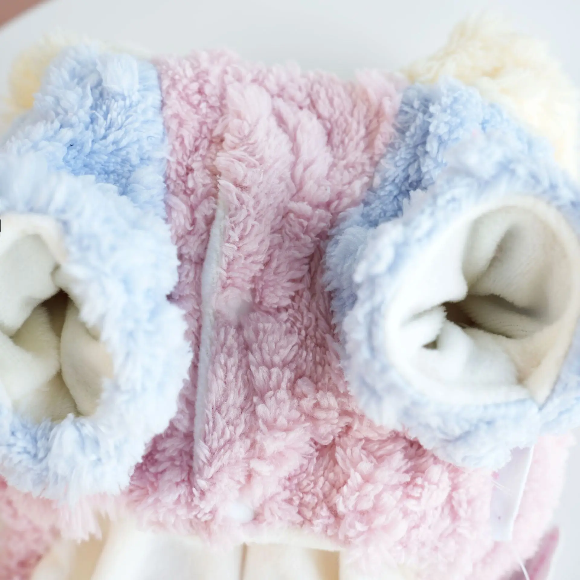 Ropa de dormir con lazo para otoño/invierno para mascotas, mono cálido de peluche, ropa de terciopelo de cuatro patas para mascotas, pijamas para perros, ropa para cachorros - imagen 4