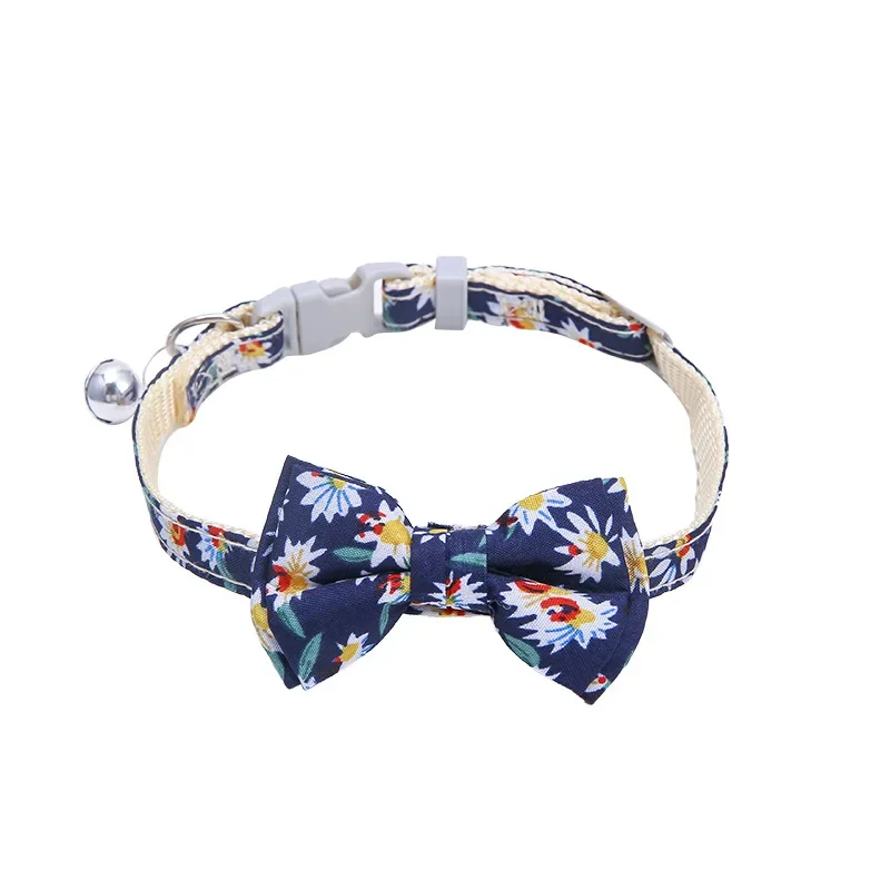 Collar para gatos desmontable con bonito pajarita y campana, Collar para perros a cuadros ajustable y extraíble para gatos, gatitos, perros pequeños y medianos - imagen 5