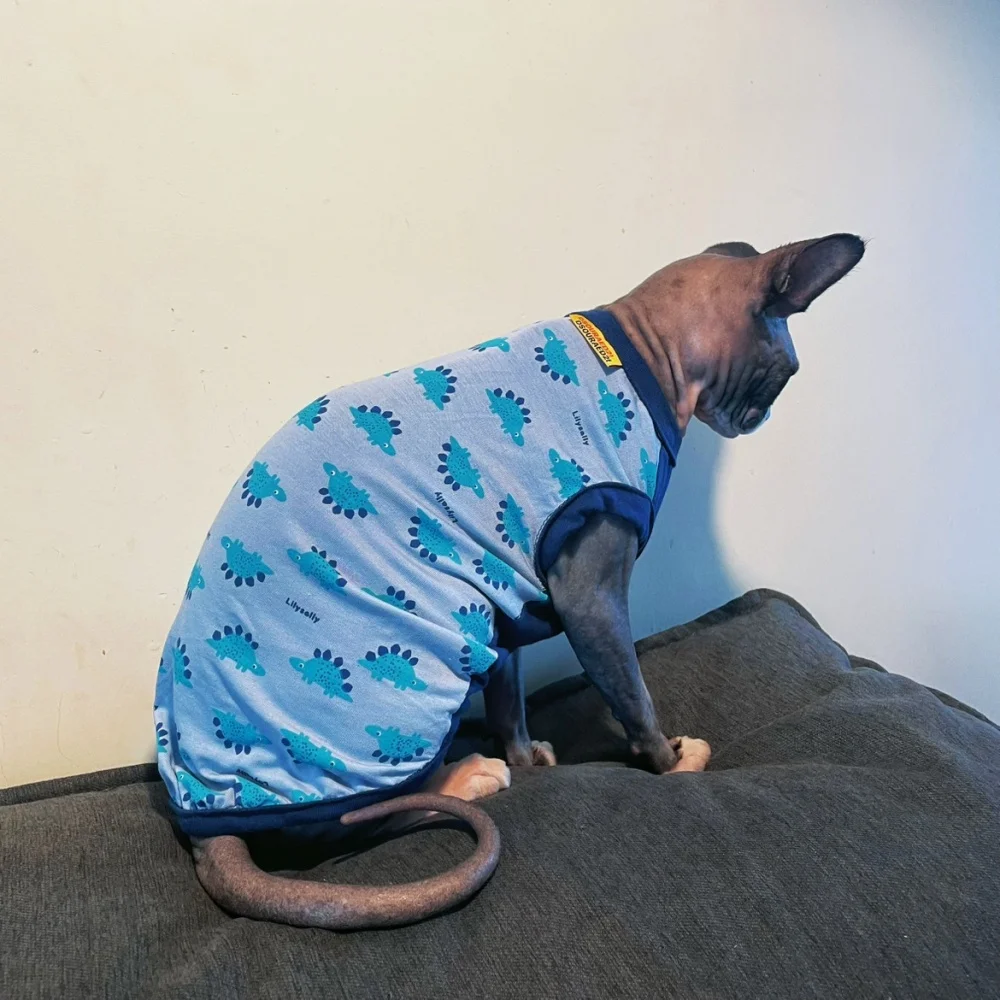 Chaleco fino de algodón de verano para gato sin pelo, camiseta sin mangas de dinosaurio de dibujos animados azul para esfinge en primavera, mono suave para cachorros