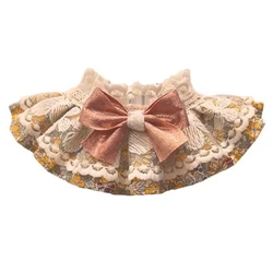 Babero floral con volantes para perros y gatos – Ajustable