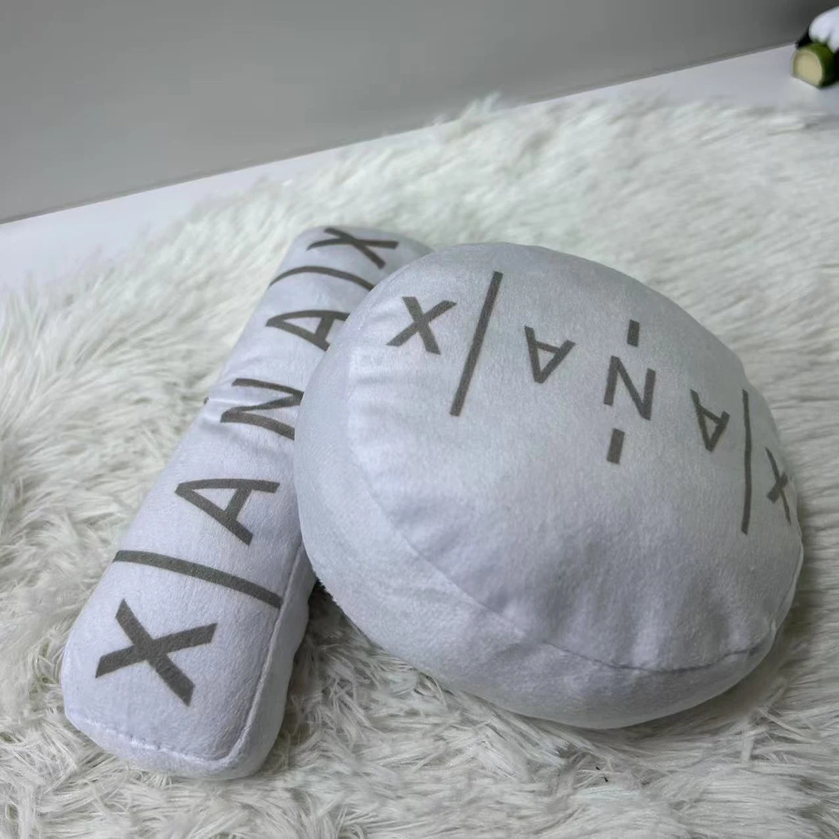 Peluche chirriante para perros – Juguete suave de felpa - imagen 2