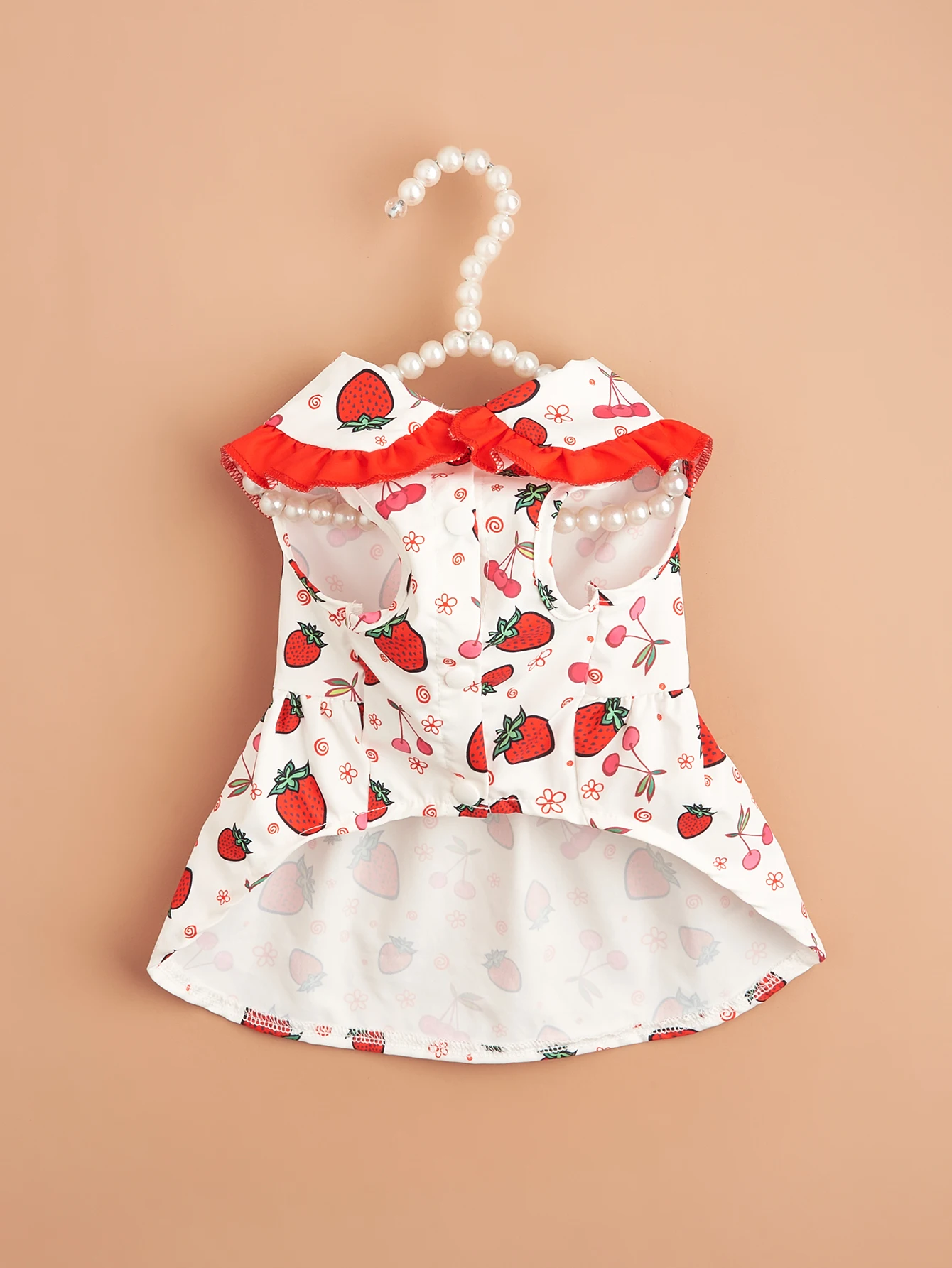 Vestido para perro estampado de fresa con cuello rojo con volantes, ropa para mascotas con bonito patrón de frutas, dulce vestido de princesa para perros pequeños - imagen 3