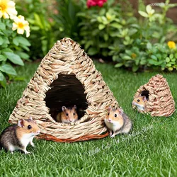 Casa nido artesanal para hámster y cobaya con hamaca integrable