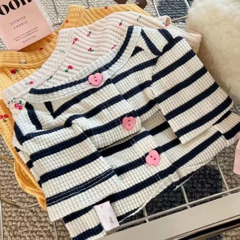 Camiseta a rayas, ropa para perros, cárdigan a la moda, ropa para perros pequeños y bonitos con estampado de Chihuahua, Mascotas para niño blanco y negro para primavera y verano - imagen 2