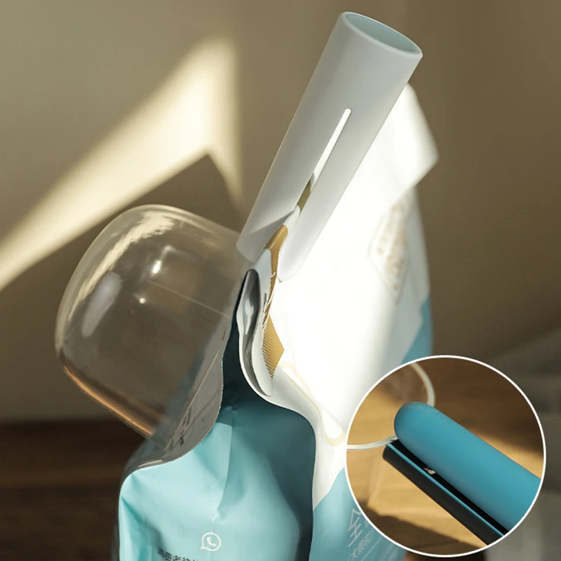 HOOPET-cuchara multifuncional para comida de perros y gatos, cuchara de alimentación para mascotas con Clip para bolsa sellada, taza medidora creativa, diseño curvo, EasyClean - imagen 4