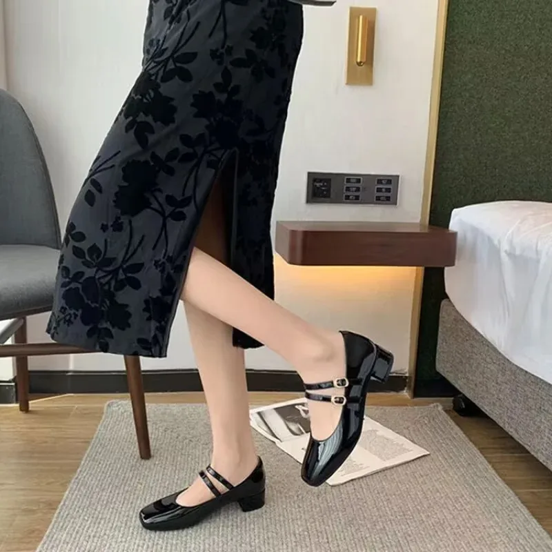 Spring Autumn Women DoubleBuckle Mary Janes Shoes Patent LeatherDress Square Head Square Heel Solid ColorWomen's Shoes - imagen 3