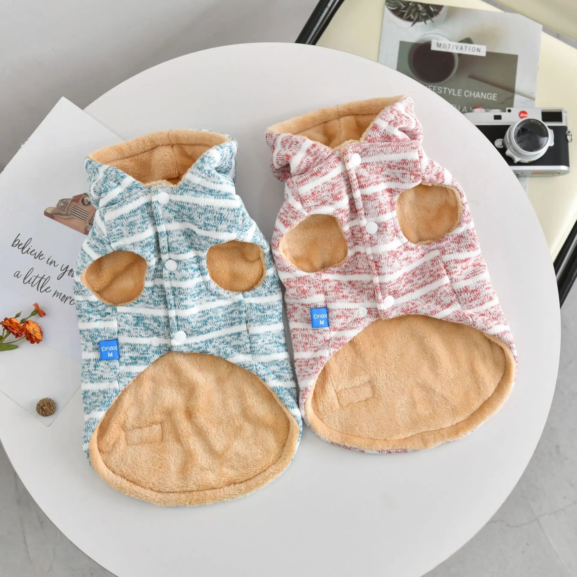Chaqueta de punto a rayas para otoño e invierno, ropa de casa con capucha, chaqueta cálida para perros pequeños y medianos, ropa para cachorros - imagen 2