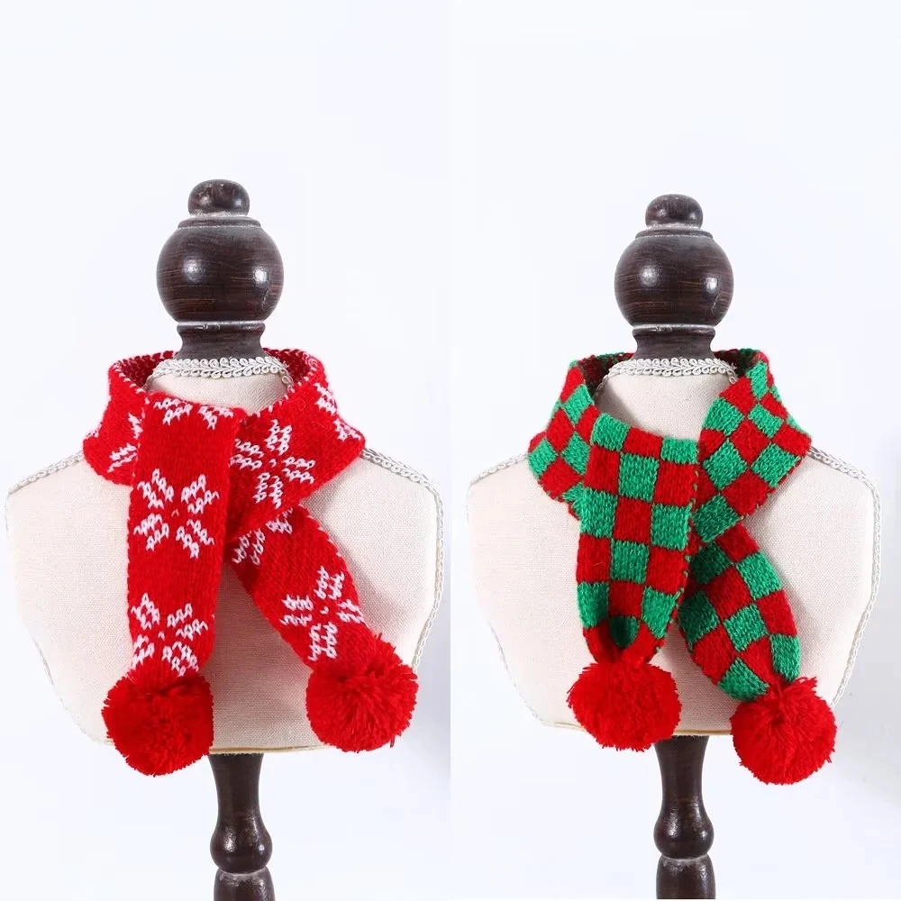 Bufanda de lana de conejo a cuadros de copo de nieve de punto para mascota, bufanda cálida de Navidad con babero de bola, accesorios para mascotas, regalo de Año Nuevo - imagen 5