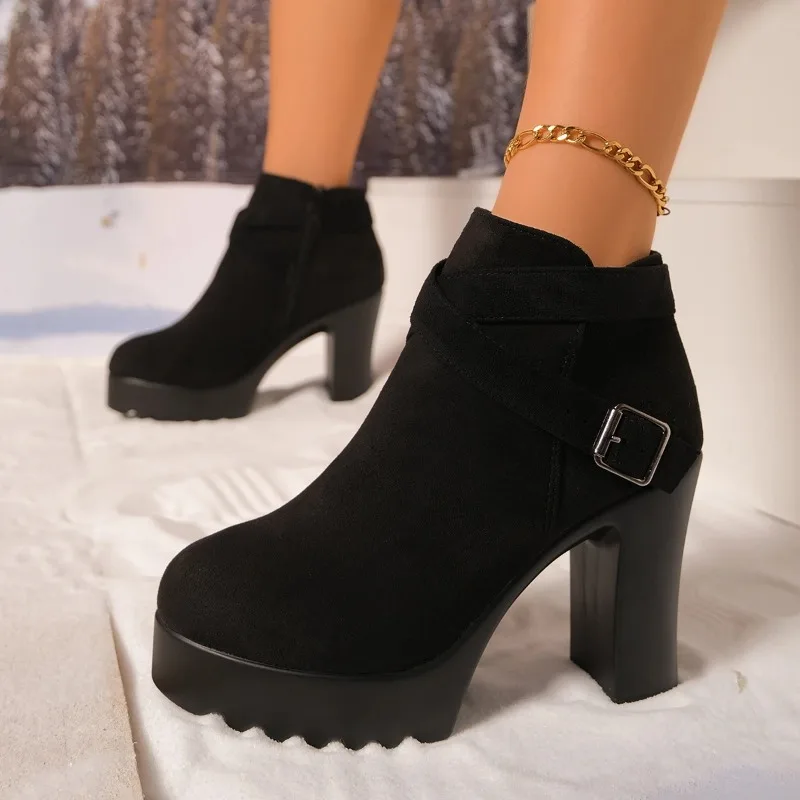 Botas informales antideslizantes de tacón alto cómodas de gamuza con punta redonda para invierno, botas cortas elegantes y sexis de nuevo estilo a la moda para mujer - imagen 3
