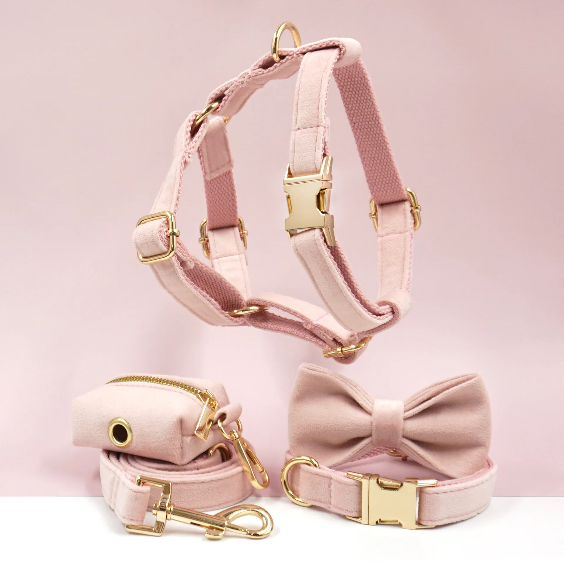 Arnés de perro de terciopelo rosa, Collar de lujo grueso personalizado para perros, Collar y correa para perro acolchado suave ajustable, conjunto para mascota femenina