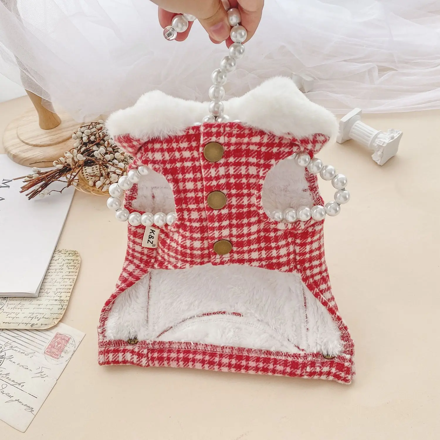 Abrigo de Navidad Abrigo de lana a cuadros rojos de Año Nuevo Otoño e Invierno Traje de peluche para gatos Ropa para perros pequeños Ropa para cachorros - imagen 3