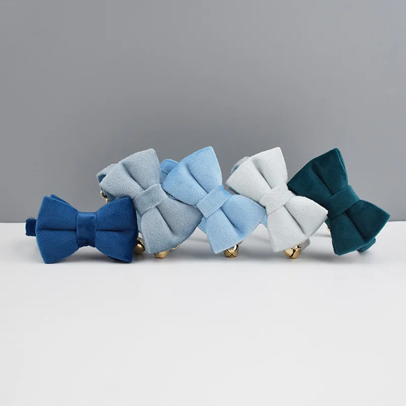 Lindo Collar de gato Collar de terciopelo Bowknot Collar de gato con hebilla de seguridad ajustable Pajarita para gatos Mascotas - imagen 3